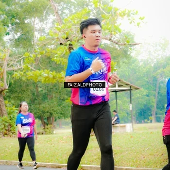 Runner Photo 8119984