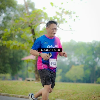 Runner Photo 8120012