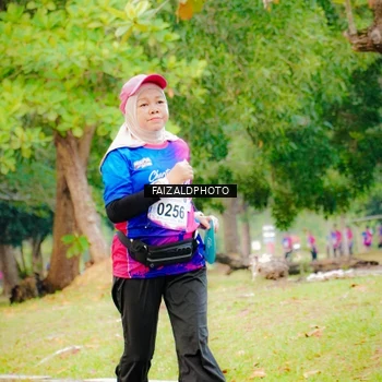 Runner Photo 8120025
