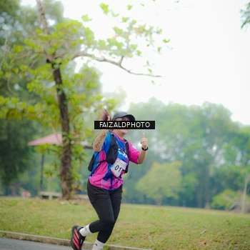 Runner Photo 8120027