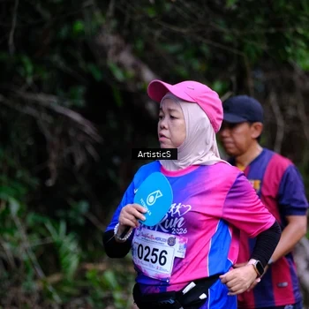 Runner Photo 8120050