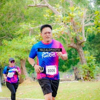 Runner Photo 8120092