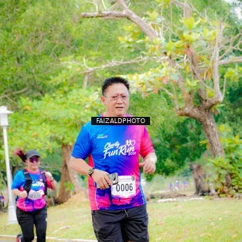 Runner Photo 8120097