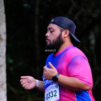 Runner Photo 8120098