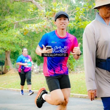 Runner Photo 8120099