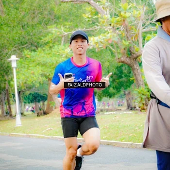 Runner Photo 8120104