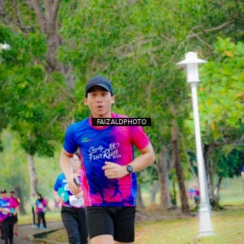 Runner Photo 8120116