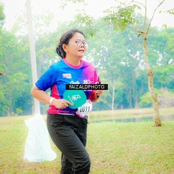 Runner Photo 8120120