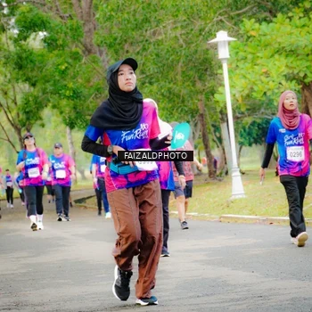 Runner Photo 8120143
