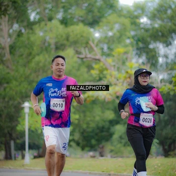 Runner Photo 8120215