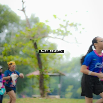 Runner Photo 8120223