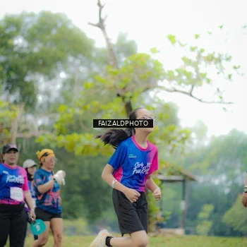 Runner Photo 8120230