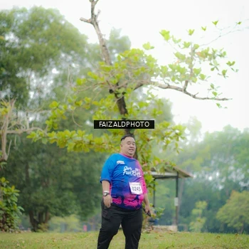 Runner Photo 8120239
