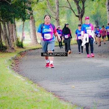 Runner Photo 8120250