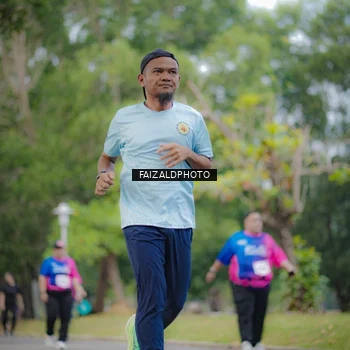 Runner Photo 8120255