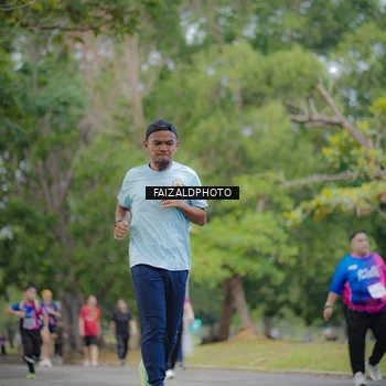 Runner Photo 8120266