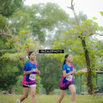 Runner Photo 8120291