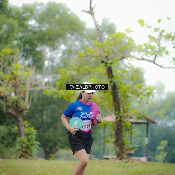 Runner Photo 8120302