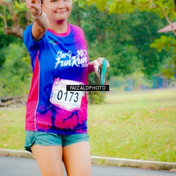 Runner Photo 8120311