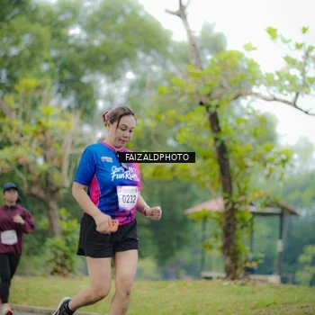 Runner Photo 8120345