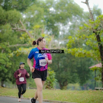 Runner Photo 8120354