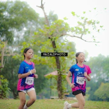 Runner Photo 8120371