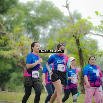 Runner Photo 8120373