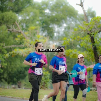 Runner Photo 8120394