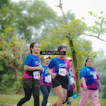 Runner Photo 8120397