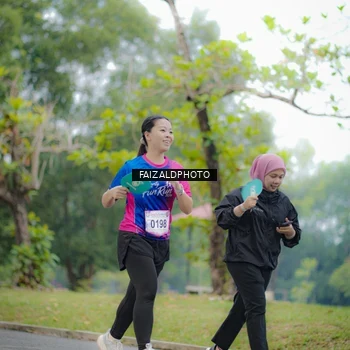 Runner Photo 8120404