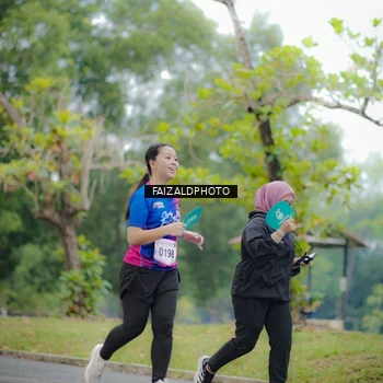 Runner Photo 8120413