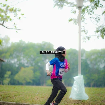 Runner Photo 8120421