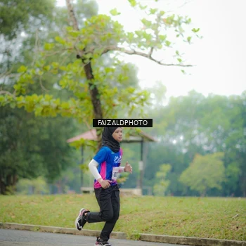 Runner Photo 8120429