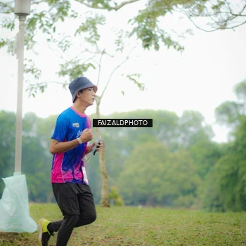 Runner Photo 8120436