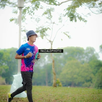 Runner Photo 8120437