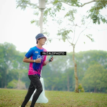Runner Photo 8120438