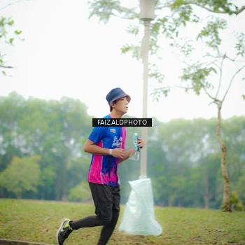Runner Photo 8120441