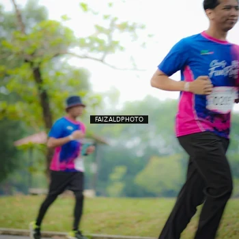 Runner Photo 8120442