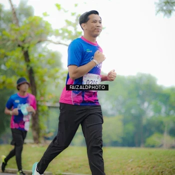 Runner Photo 8120443