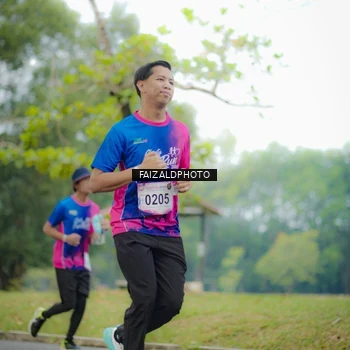 Runner Photo 8120447