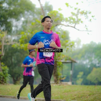 Runner Photo 8120449