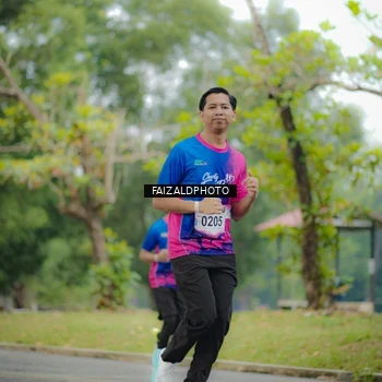 Runner Photo 8120456