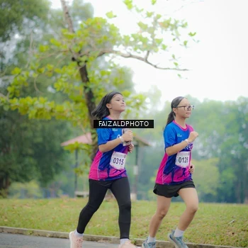 Runner Photo 8120461
