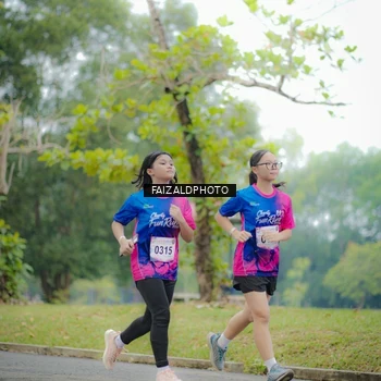 Runner Photo 8120463