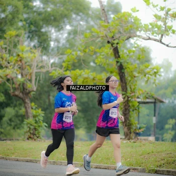 Runner Photo 8120469