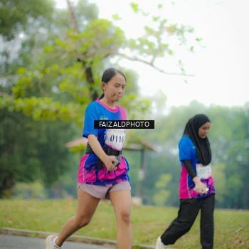 Runner Photo 8120484