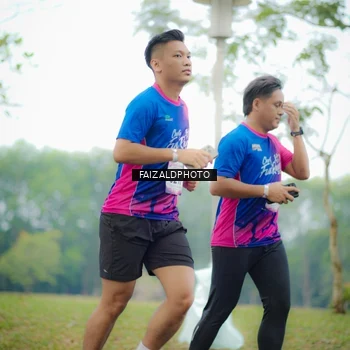 Runner Photo 8120488
