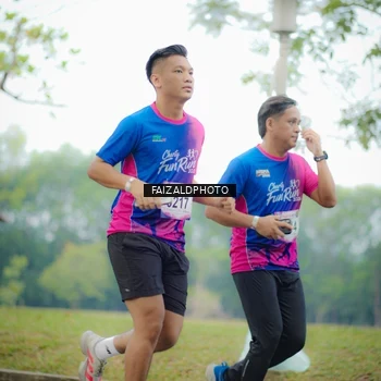 Runner Photo 8120491