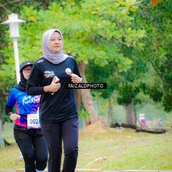 Runner Photo 8120493