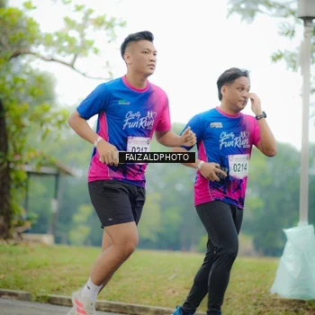 Runner Photo 8120495